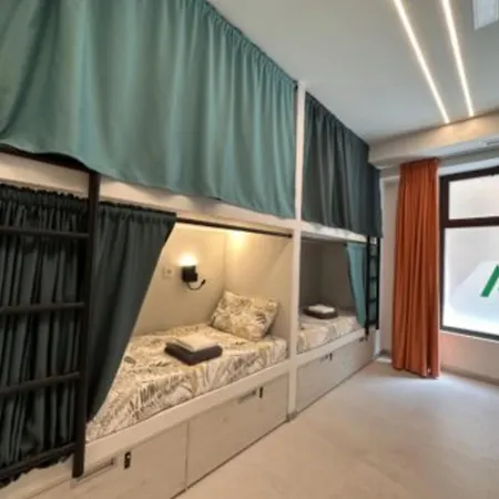 公寓 Baruhaus Grupos Alea Completo *